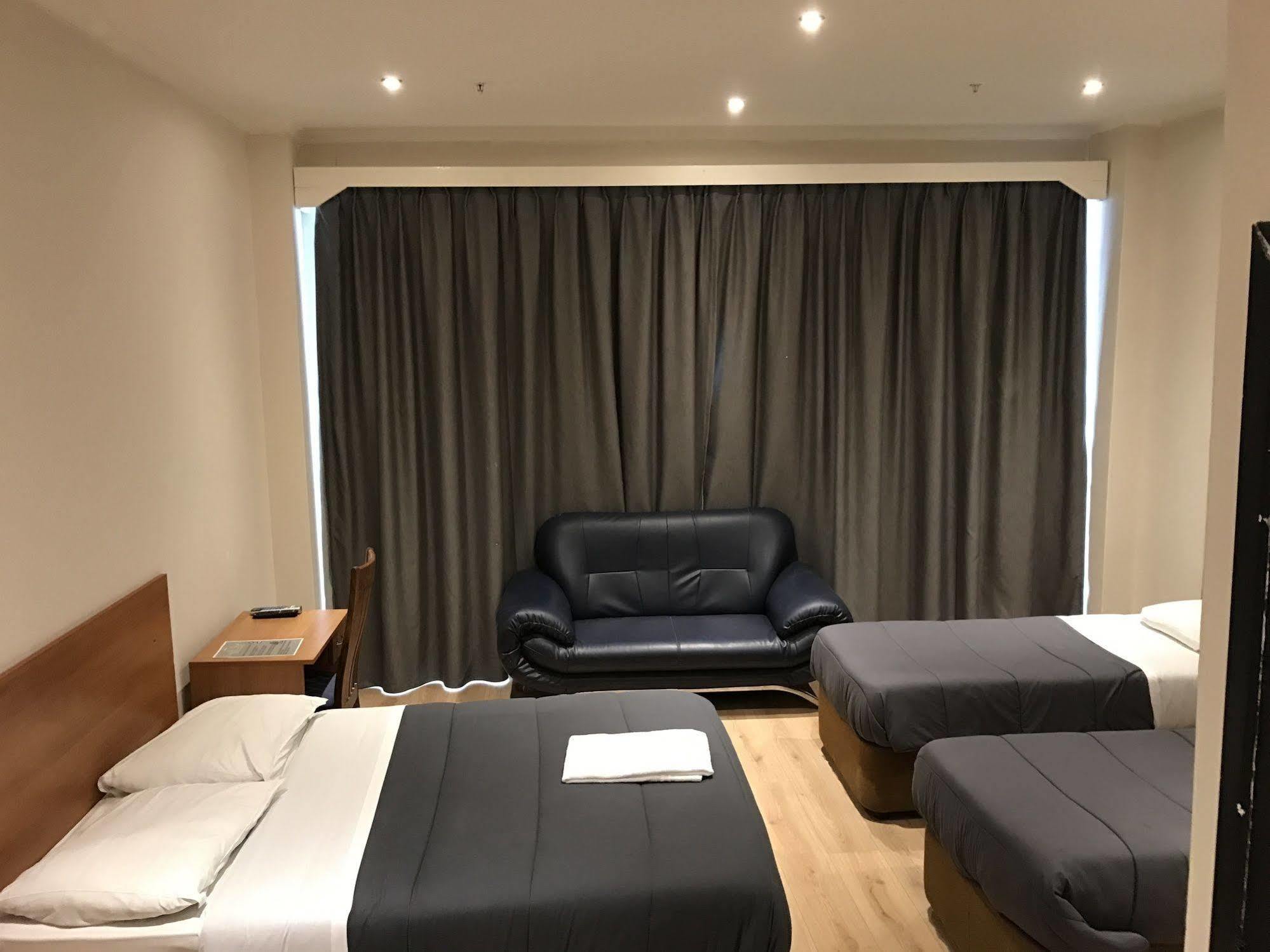 Hotel Royal *